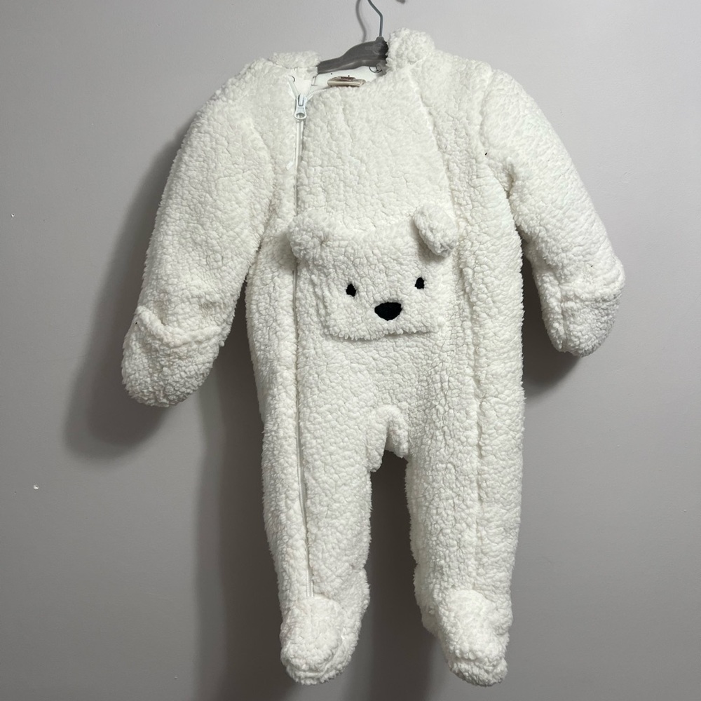 White Bear Bunting Suit for Baby. Size 6-9 months.